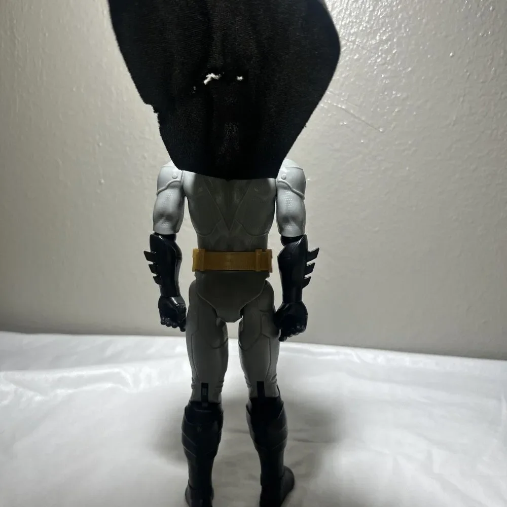Batman DC Comics Mattel 2018 ✅Poseable Action Figure True Moves Articulated 12